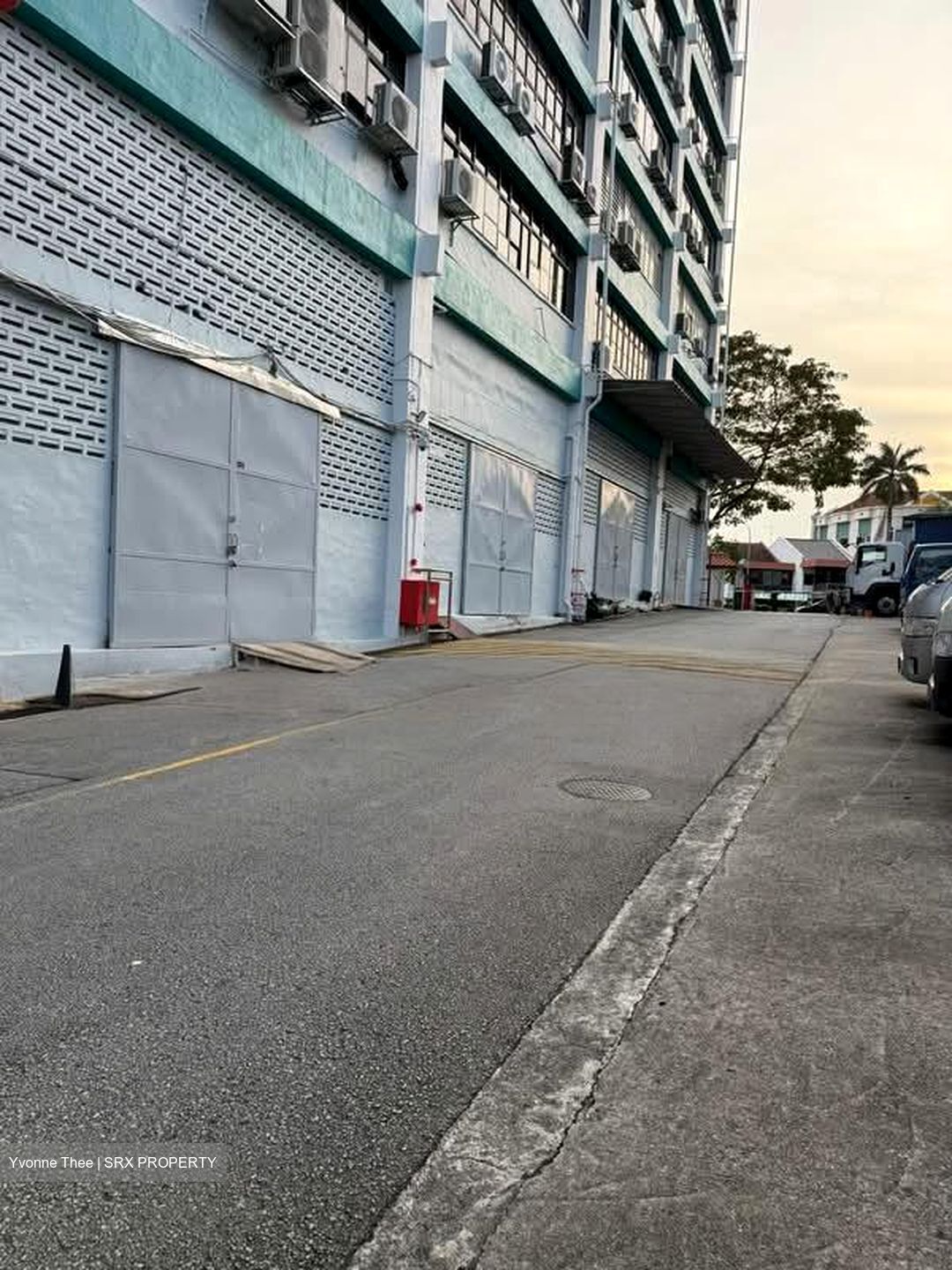Da Jin Factory Building (D19), Warehouse #554265261